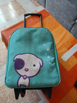 Maleta infantil con ruedas
