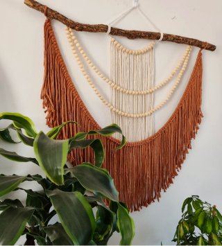 Tapiz Macramé 63x66cms con Cuentas de Madera