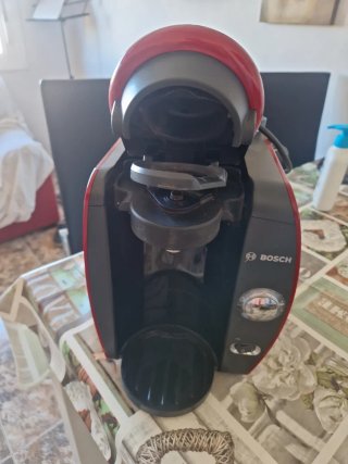 Cafetera Bosch Tassimo Roja