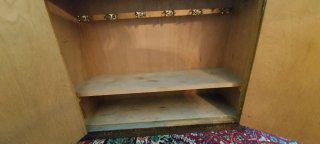 Mesa de despacho de madera y cristal