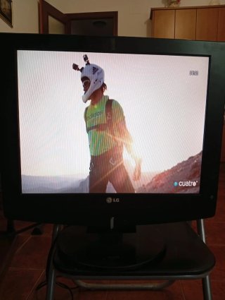 Televisor LG Plano 20 Negro