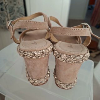 Sandalias Alma en Pena Piel Beige y Doradas