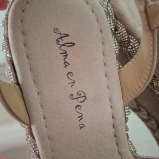 Sandalias Alma en Pena Piel Beige y Doradas