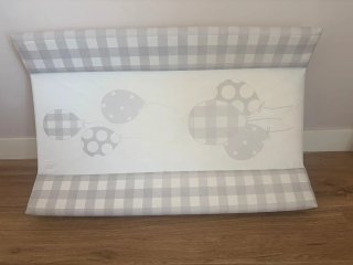 Cambiador bebé blanco y gris