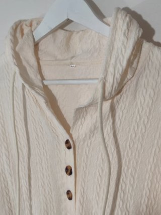 Jersey fino con capucha y botones mujer