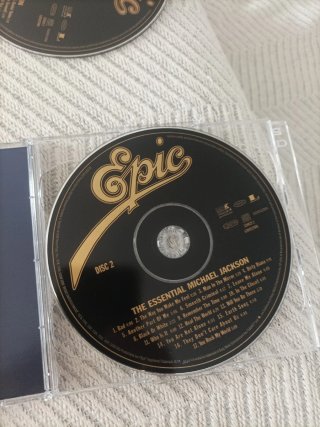 CD The Essential Michael Jackson