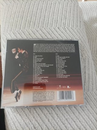 CD The Essential Michael Jackson