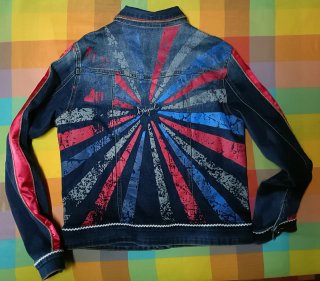 Cazadora vaquera Desigual, talla 42