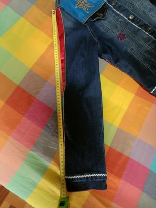 Cazadora vaquera Desigual, talla 42