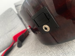 Guitarra Fender Electroacústica + correa sin funda