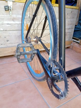 Bicicleta Kamikaze Negra Ruedas Azules