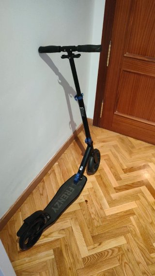 Patinete Frenzy Negro