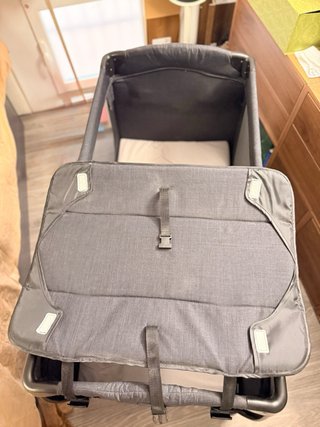 Cuna plegable como nueva
