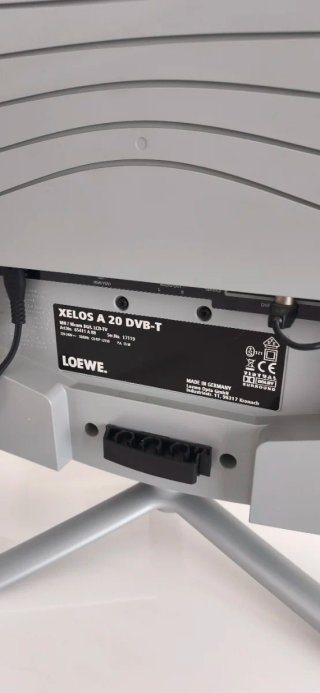 TV Loewe Xelos A20 Plata/Negro