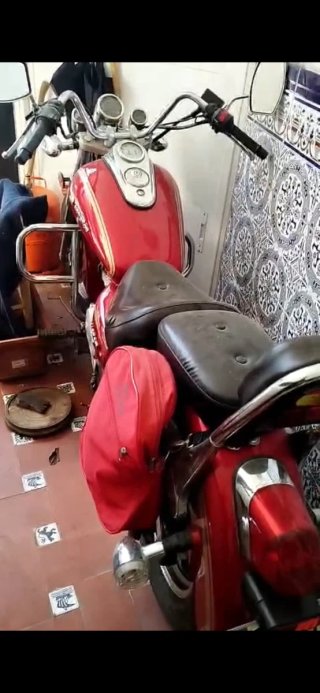 Moto Custom Roja
