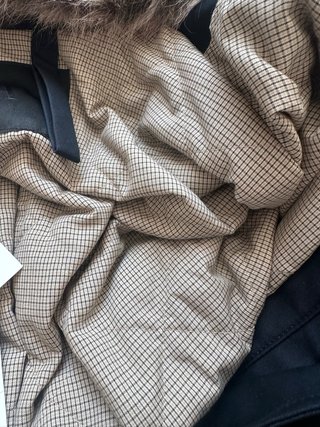 Cazadora Zara oversize con capucha y pelo