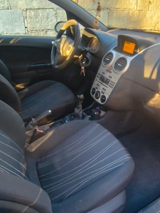 Opel Corsa 1.4 90 Enjoy 5p