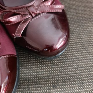 Zapatos Bailarinas Charol Burdeos con Lazo