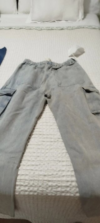Pantalón vaquero cargo mujer