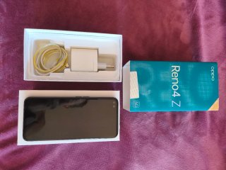 Oppo Reno4 Z Negro + Cargador y Cable