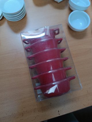 Set di piatti piccoli per antipasti