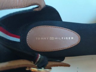 Alpargatas cuña Tommy Hilfiger Talla 40