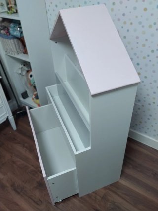 Librería infantil cajonera casa