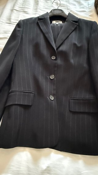 Traje de chaqueta y falda UNIT