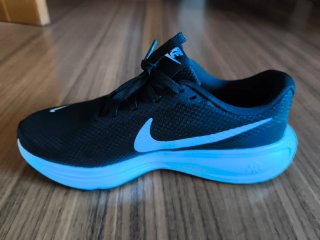 Zapatillas Nike Revolution 8 Mujer sin estrenar