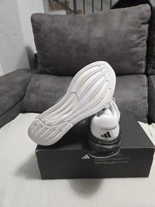 Zapatillas Adidas Supernova Stride 2 Gris/Blanco