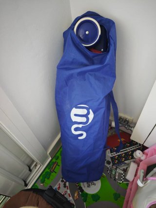 Silla de coche para bebé, mesedora, andador y más.
