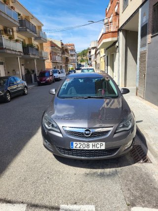 Opel Astra 2011
