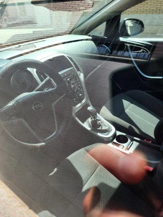 Opel Astra 2011
