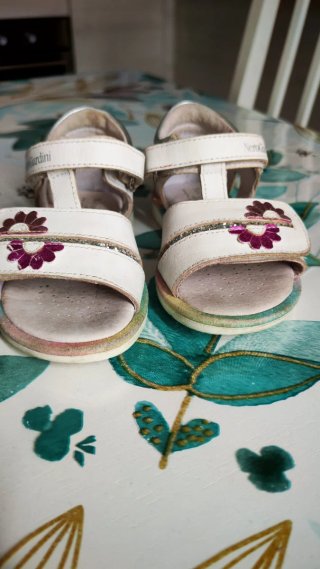 Sandali bambina Nero Giardini Taglia 24 usati