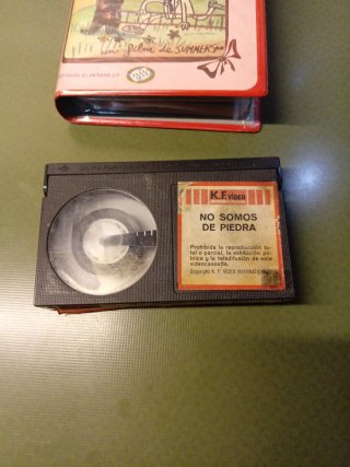 Película VHS No Somos de Piedra (Comedia Española)