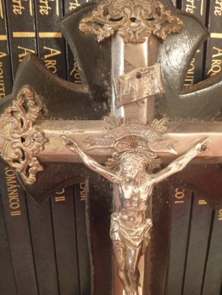 Crucifijo de mesa