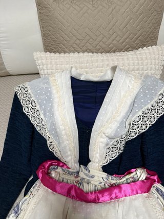 Traje de Fallera azul y rosa