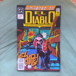 Lote 4 cómics DC y Marvel