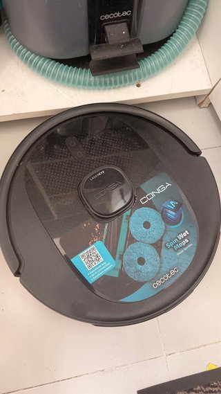 Aspiradora Robot Cecotec y Aspirador de tapiceria