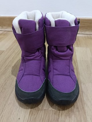 Botas de nieve moradas para niña