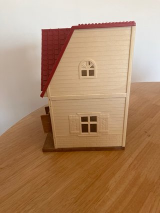 Casita Sylvanian Families tejado rojo