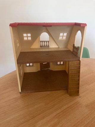 Casita Sylvanian Families tejado rojo