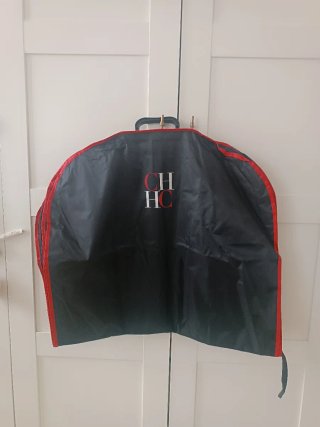 Portatrajes Carolina Herrera Negro