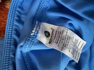 Pantalón corto deportivo azul