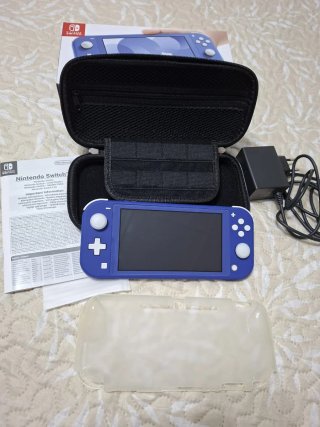 Nintendo Switch Lite Blu + Accessori