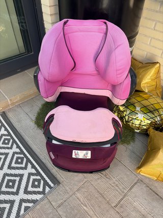 Silla de coche Cybex rosa y morada