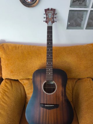 Guitarra Acústica Marrón, Regalo AMPLI Fender Foto