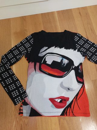 Camiseta Mirdi. Talla M