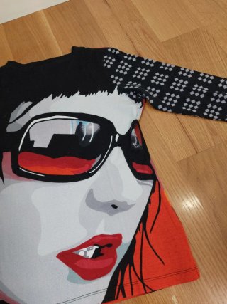 Camiseta Mirdi. Talla M