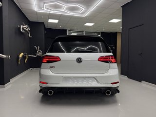 Volkswagen Golf GTI TCR